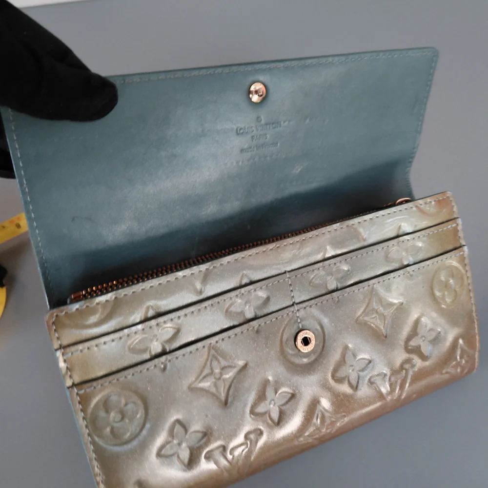 Louis Vuitton Green Olive Sarah Veris Classic Signature Monogram Print - Picture 6 of 11